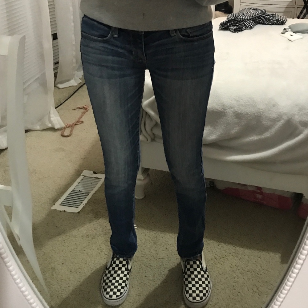 light wash American Eagle skinny stretch jeans 0